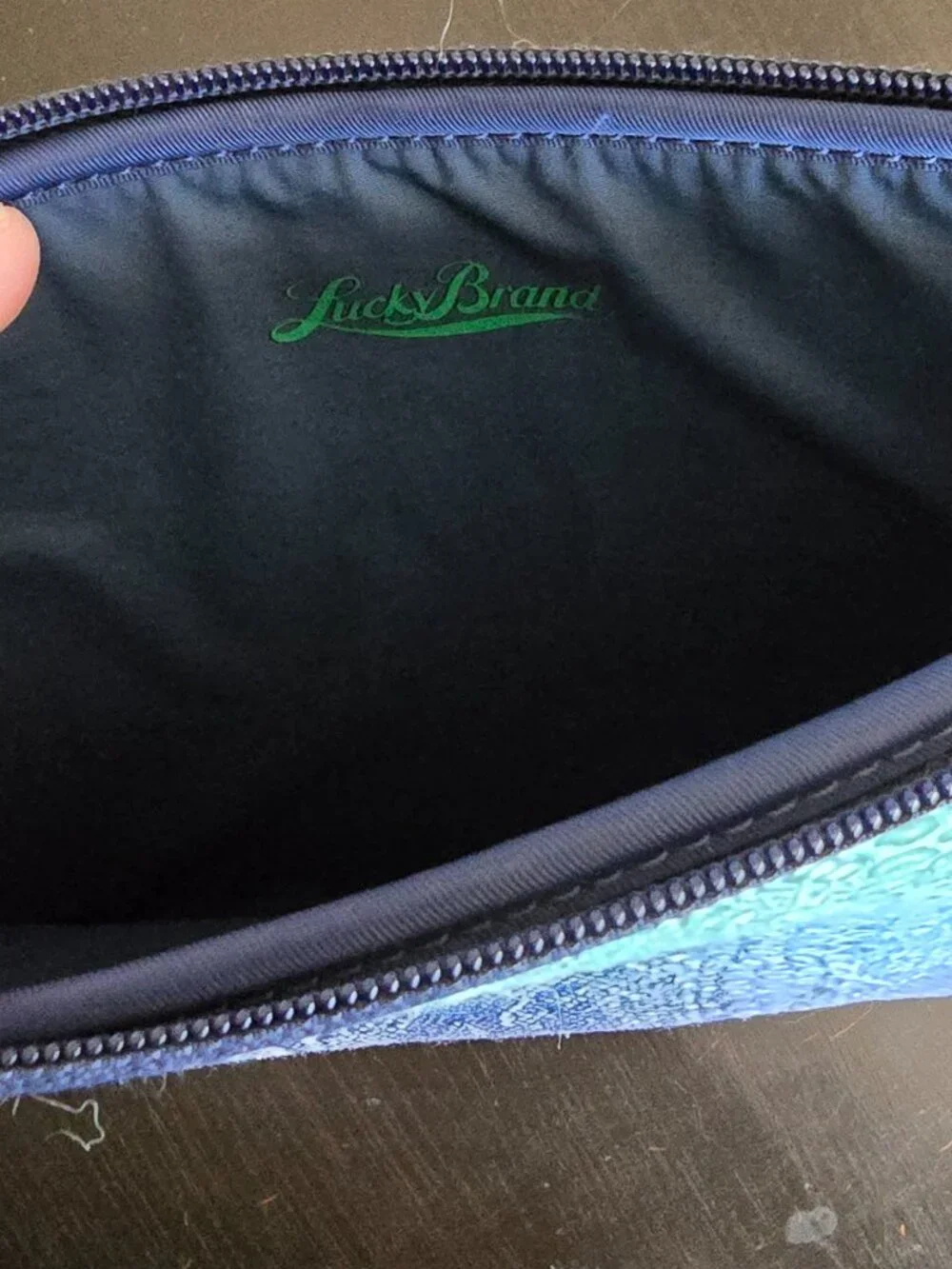LUCKY BRAND Ombré Snakeskin Padded Tablet Sleeve - Blue & Green - Zippered Case
